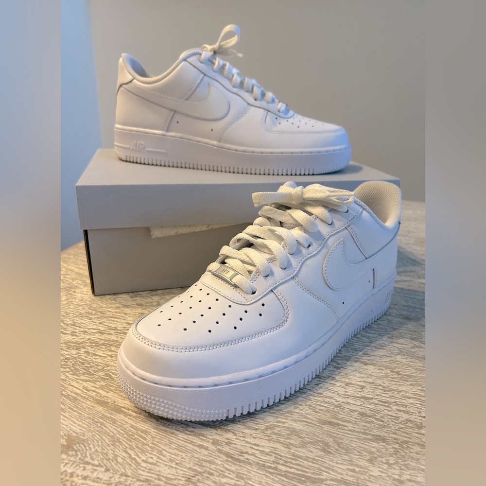 Nike Air Force One White size 10 great condition